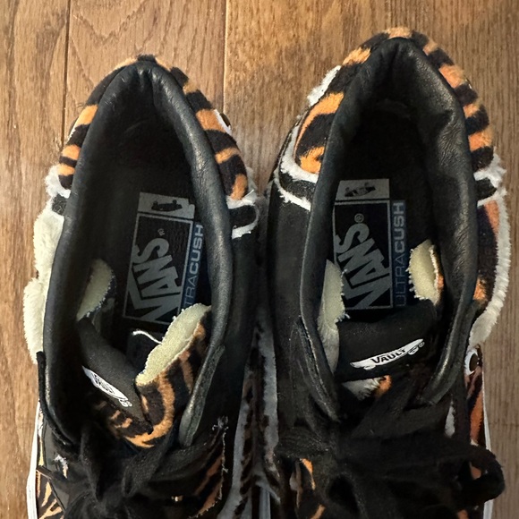 VANS VAULT | M5.5 W7 MID ZOO SCHOOL 'UNSTUFFED ANIMAL TIGER' - Picture 9 of 11